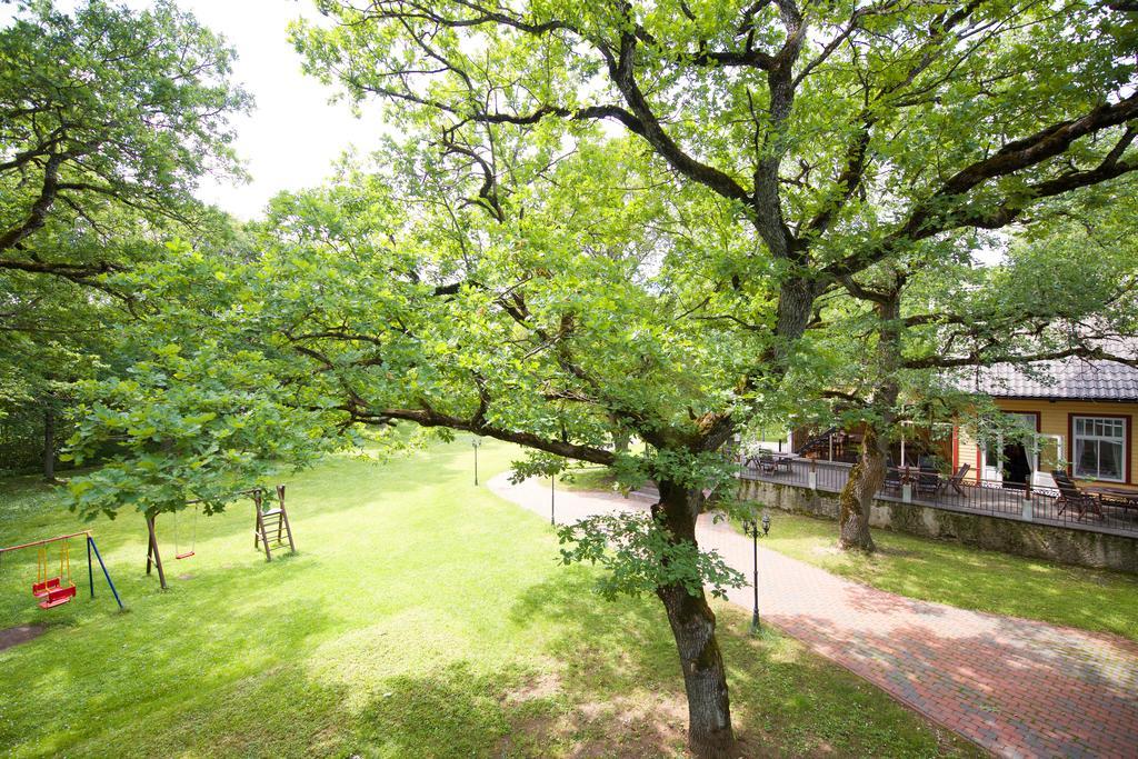 Villa Hotel Theresa Раквере Экстерьер фото