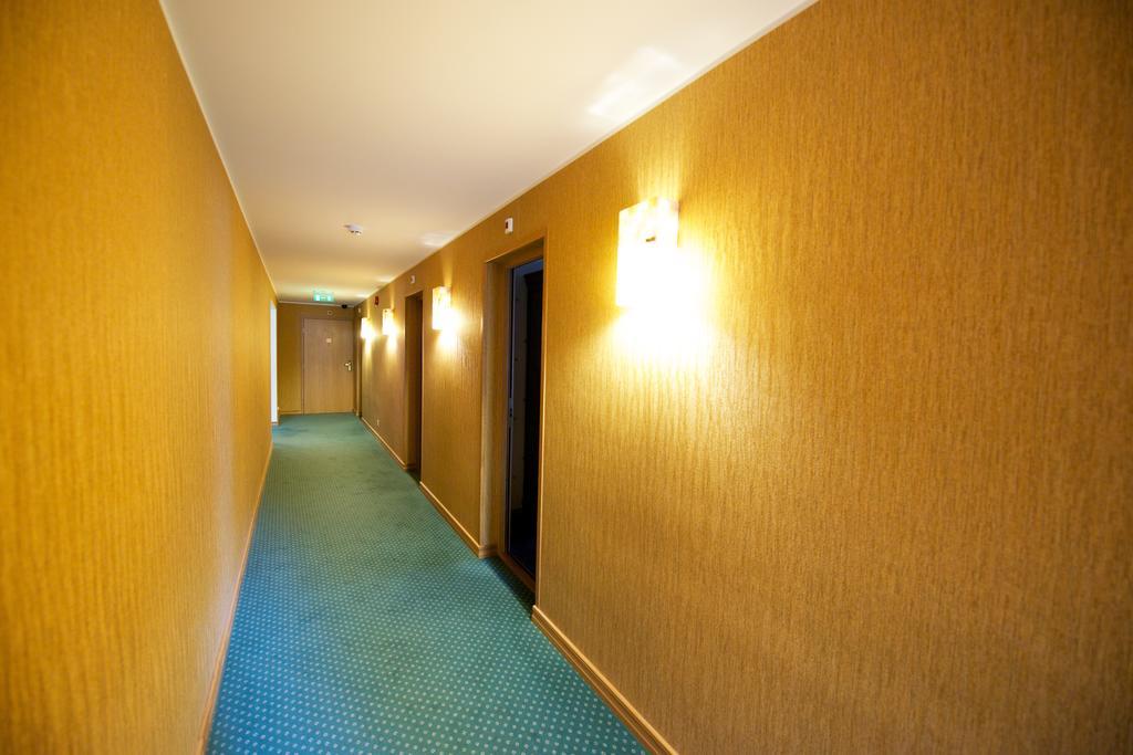 Villa Hotel Theresa Раквере Экстерьер фото