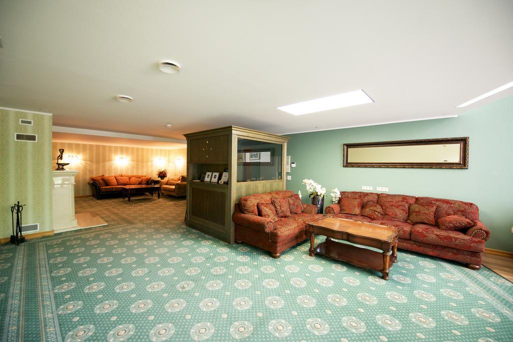 Villa Hotel Theresa Раквере Экстерьер фото