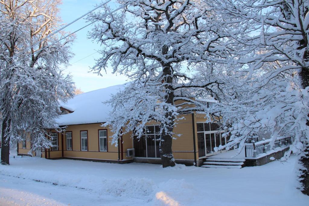Villa Hotel Theresa Раквере Экстерьер фото